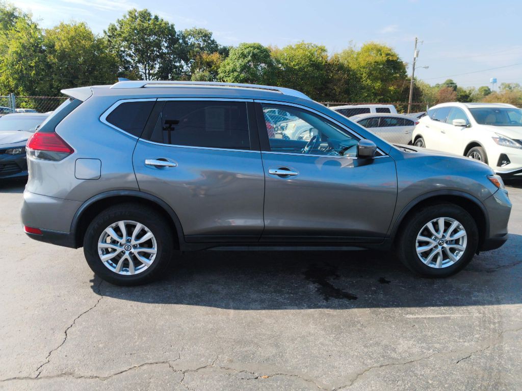 2017 Nissan Rogue Image 4