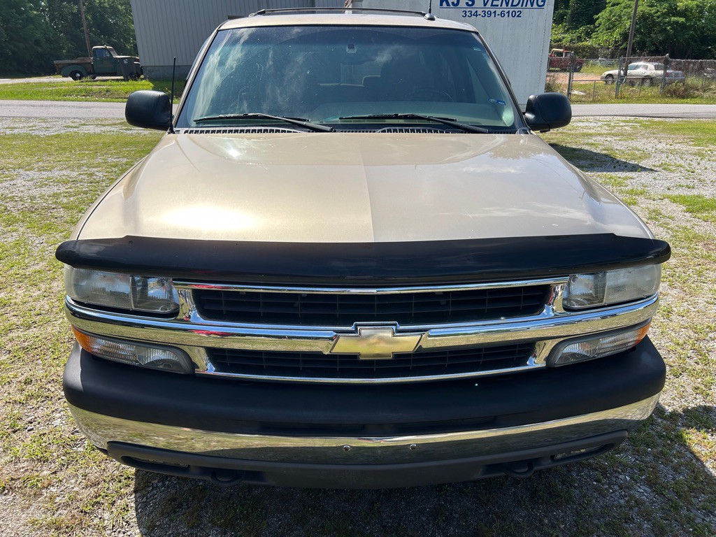 2005 Chevrolet Tahoe Image 2
