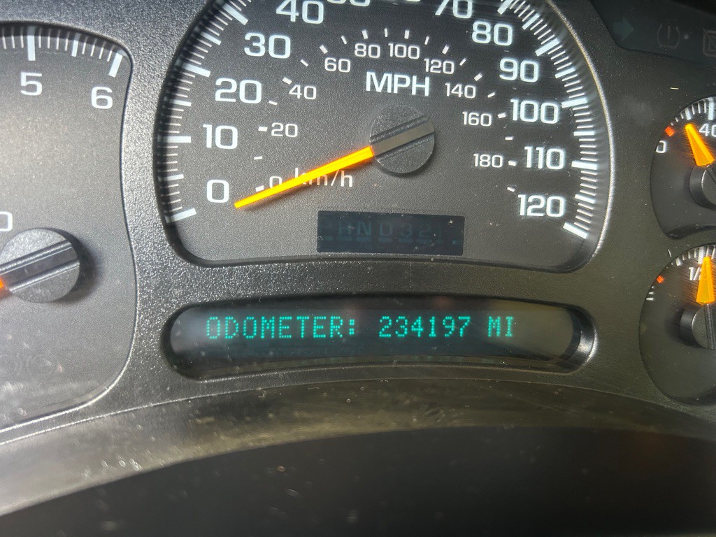 2005 Chevrolet Tahoe Image 25