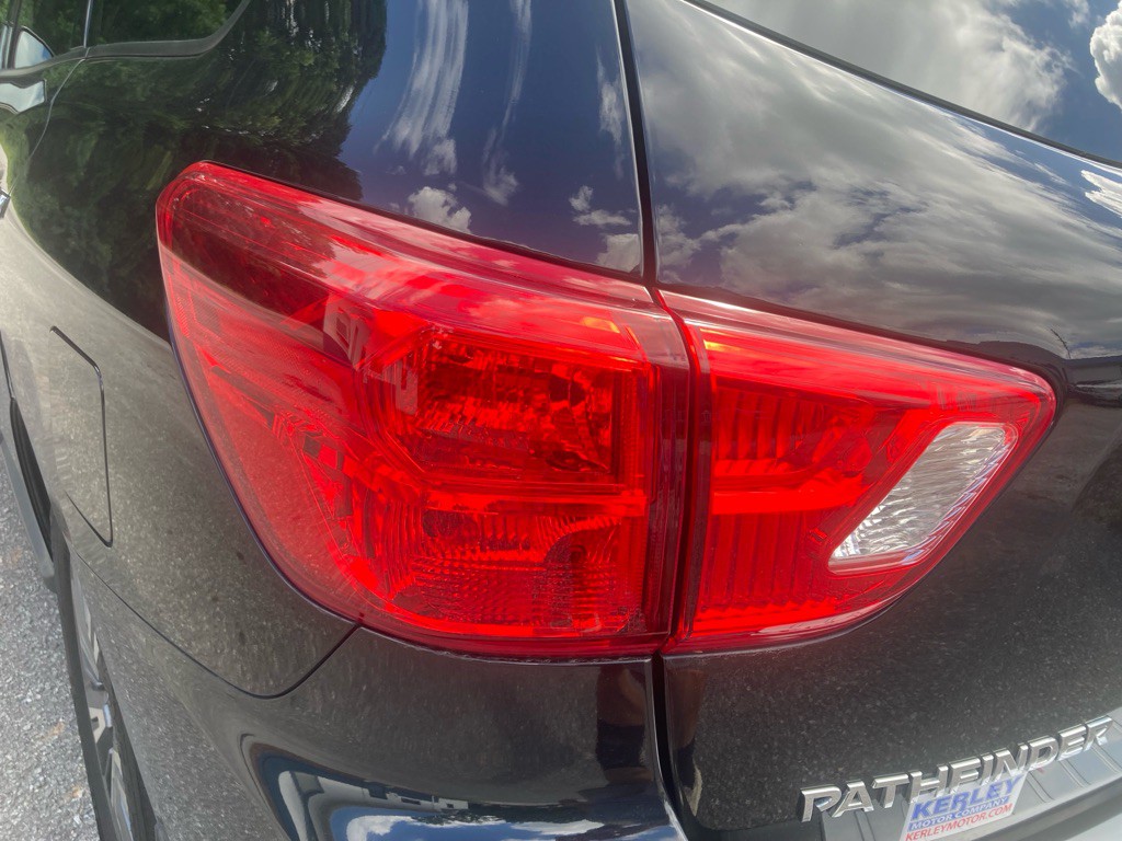 2020 Nissan Pathfinder Image 18