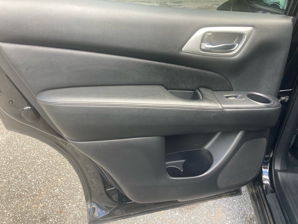 2020 Nissan Pathfinder Image 20