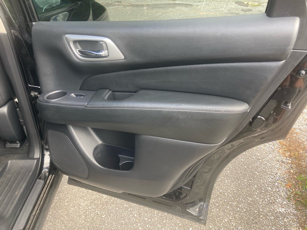 2020 Nissan Pathfinder Image 24