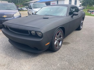 Image for 2013 Dodge Challenger SXT ID: 6702675