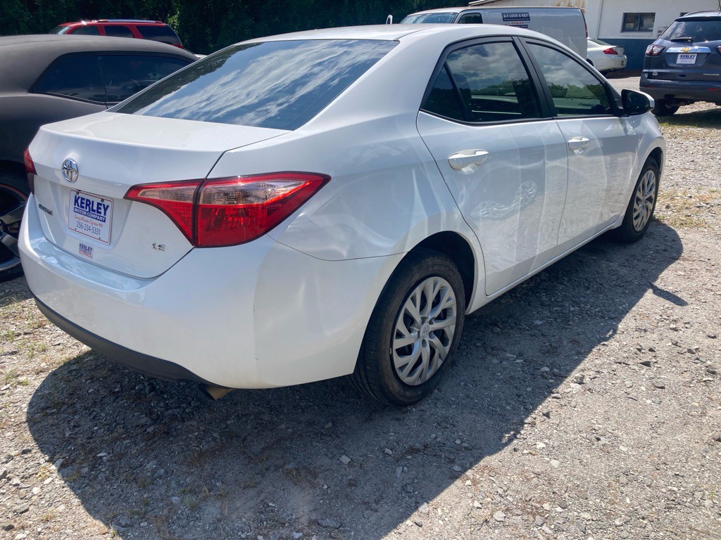 2017 Toyota Corolla Image 4