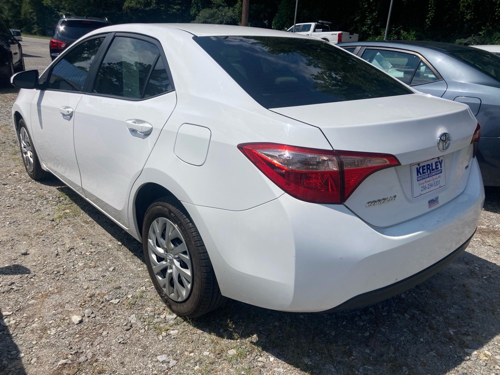 2017 Toyota Corolla Image 6