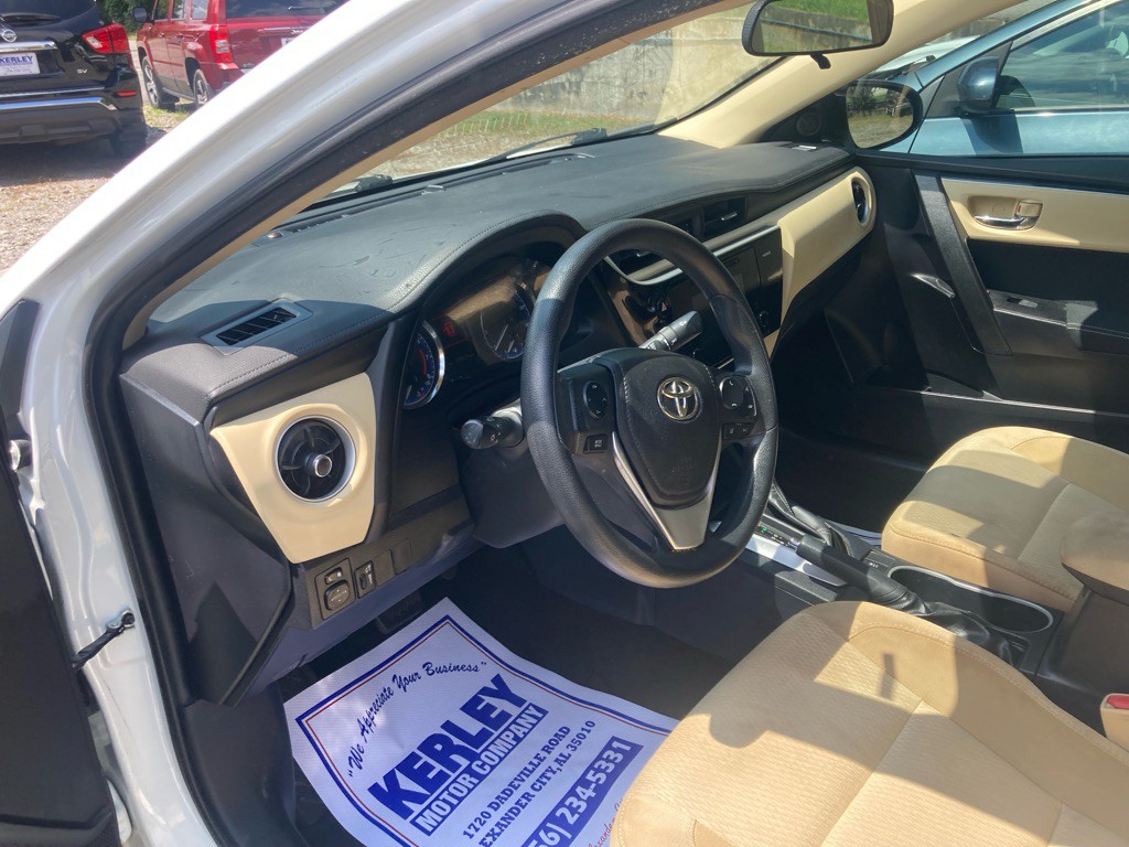 2017 Toyota Corolla Image 27