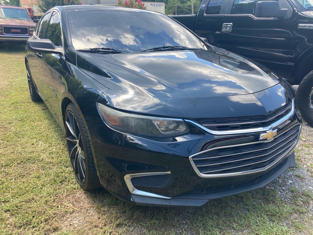 2017 Chevrolet Malibu Image 3