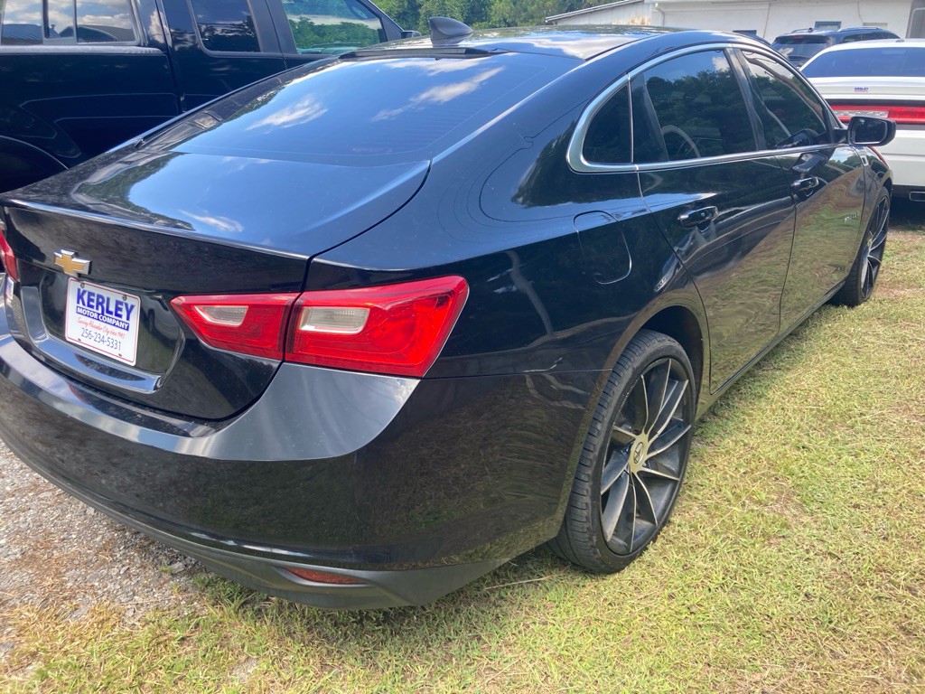 2017 Chevrolet Malibu Image 4