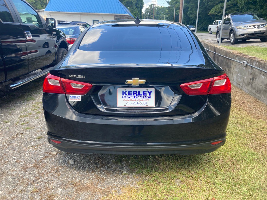 2017 Chevrolet Malibu Image 5
