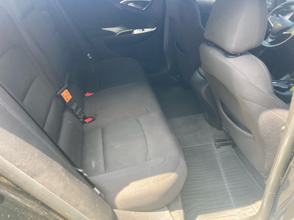 2017 Chevrolet Malibu Image 21