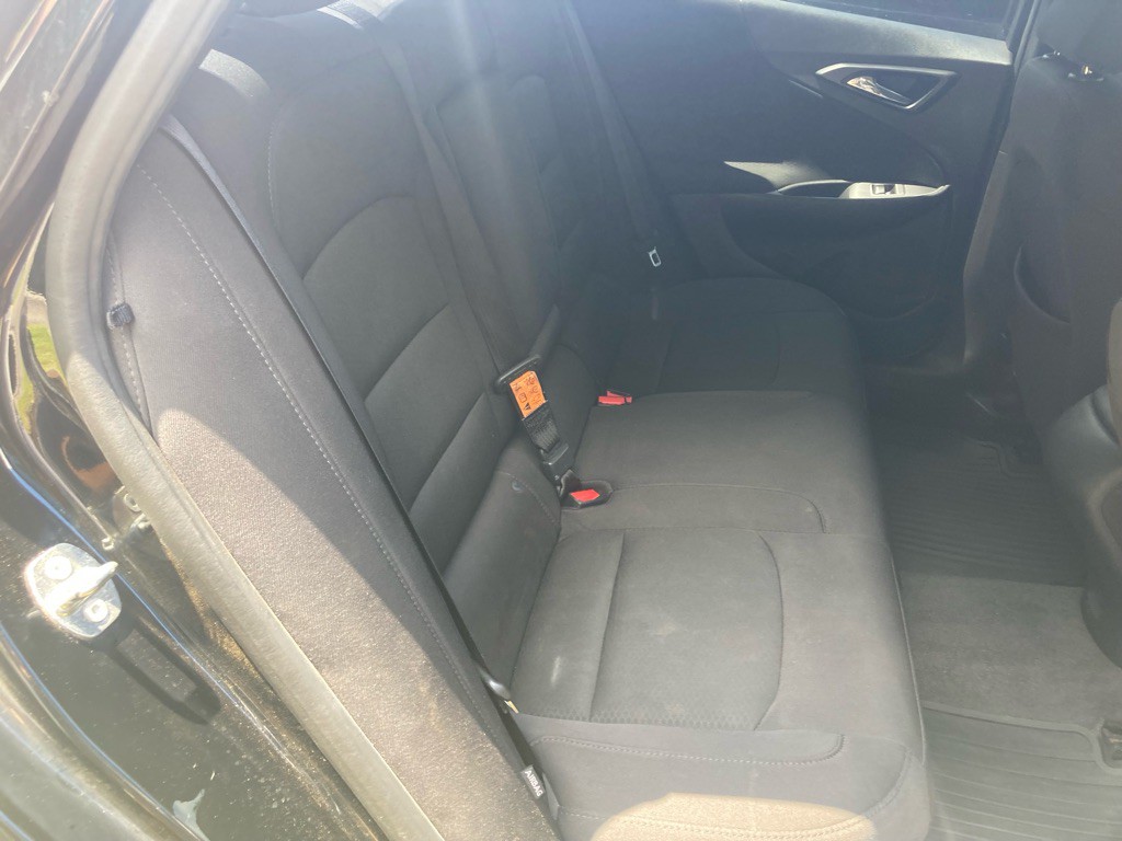 2017 Chevrolet Malibu Image 22