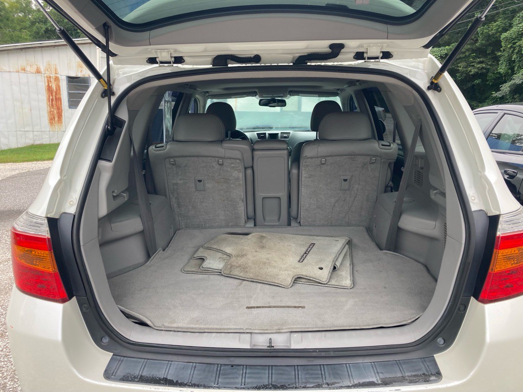 2010 Toyota Highlander Image 16