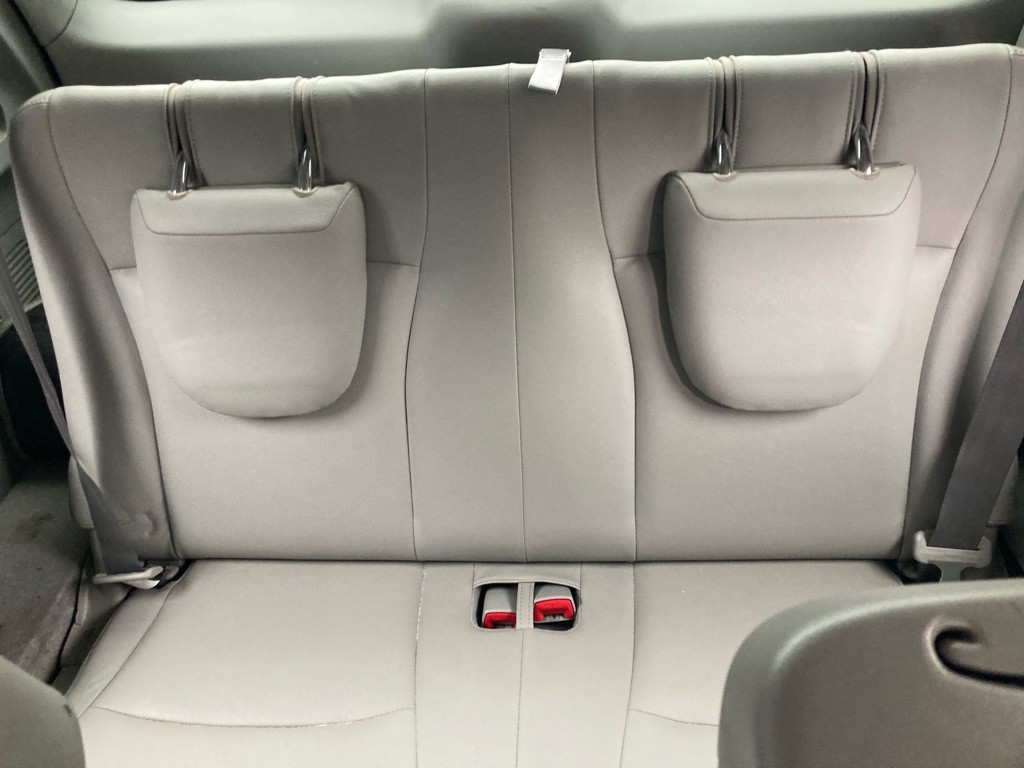 2010 Toyota Highlander Image 20