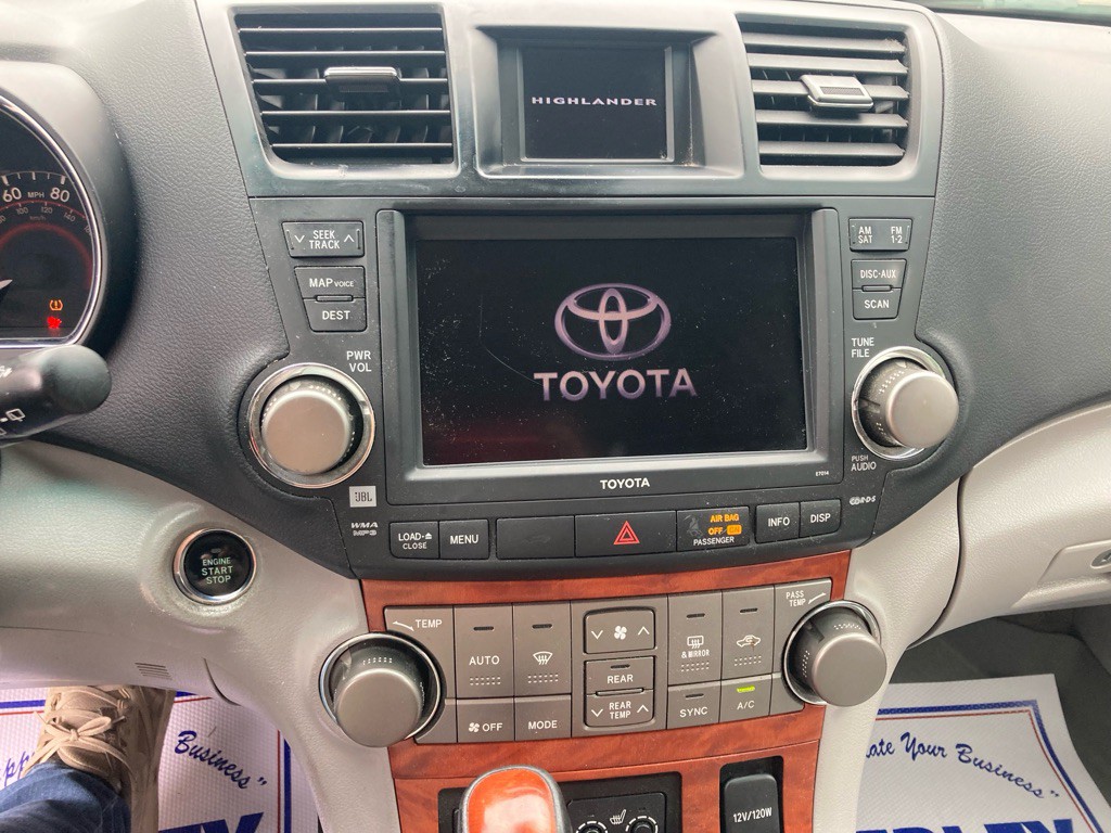2010 Toyota Highlander Image 34