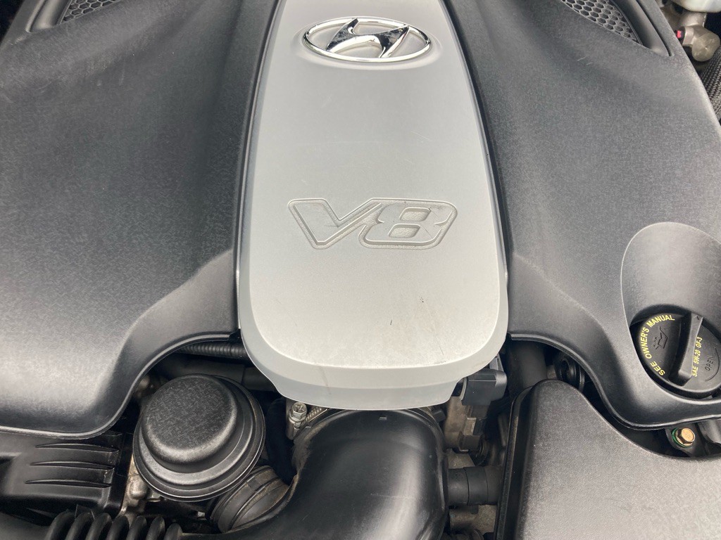 2009 Hyundai Genesis Image 11
