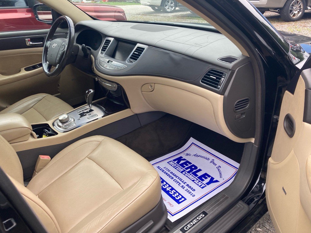 2009 Hyundai Genesis Image 26
