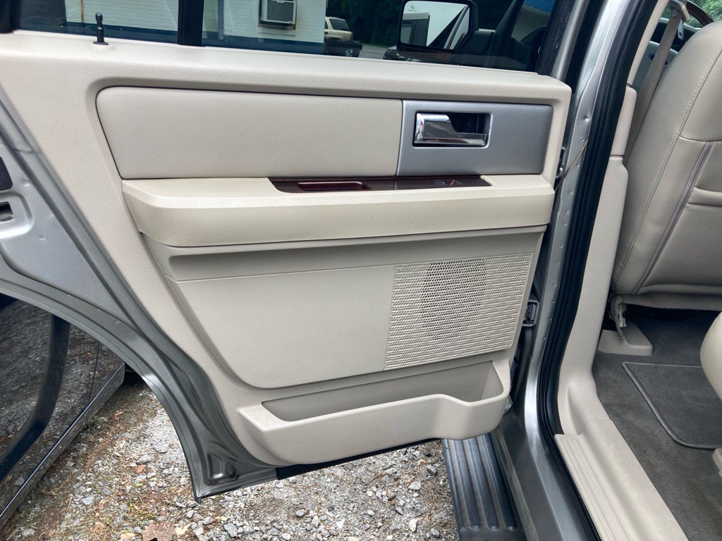 2008 Ford Expedition Image 17
