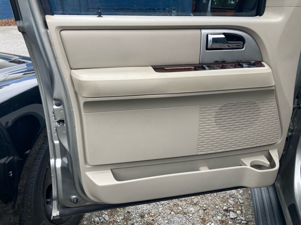 2008 Ford Expedition Image 28