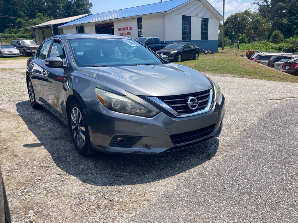 2017 Nissan Altima Image 3