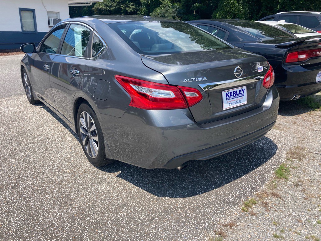 2017 Nissan Altima Image 6
