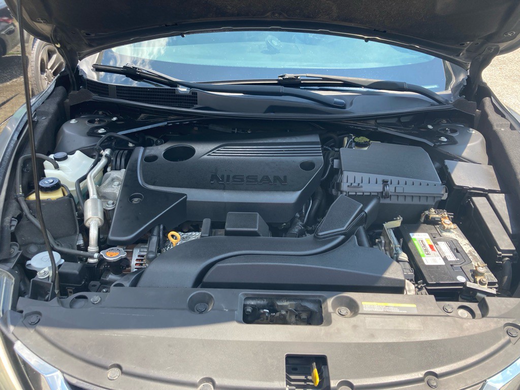 2017 Nissan Altima Image 9