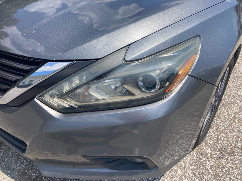 2017 Nissan Altima Image 12