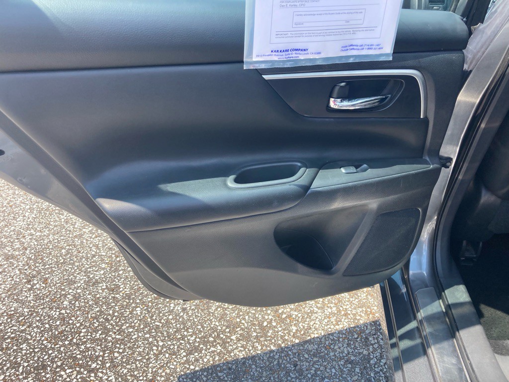 2017 Nissan Altima Image 17