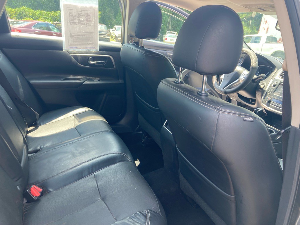 2017 Nissan Altima Image 21