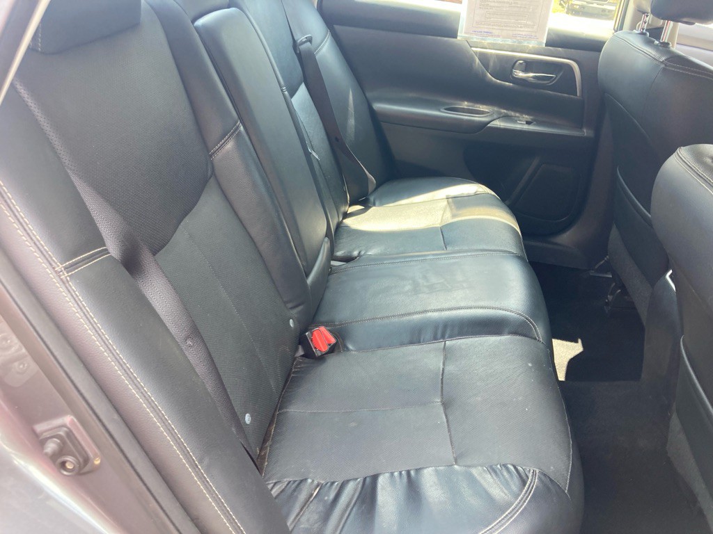 2017 Nissan Altima Image 22