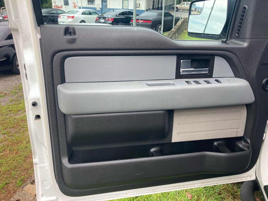 2014 Ford F-150 Image 24