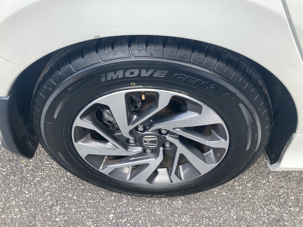 2018 Honda Civic Image 12