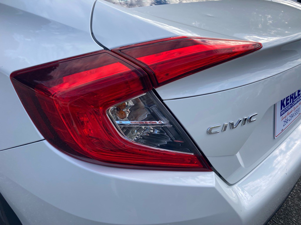 2018 Honda Civic Image 17