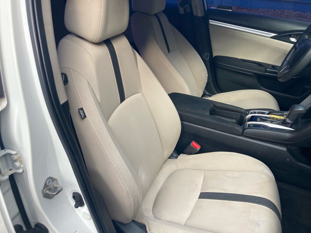 2018 Honda Civic Image 26
