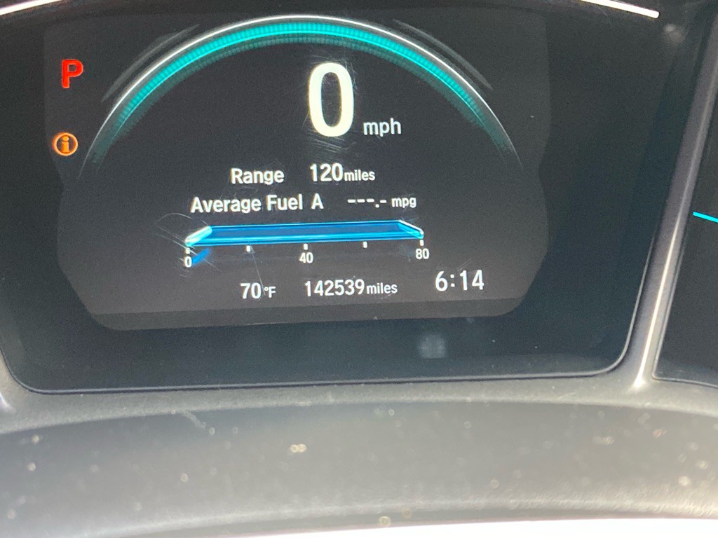2018 Honda Civic Image 32