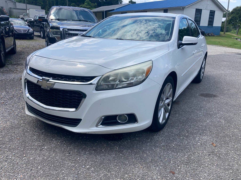 2015 Chevrolet Malibu Image 1