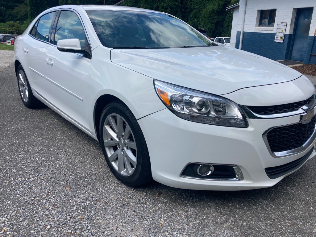 2015 Chevrolet Malibu Image 3