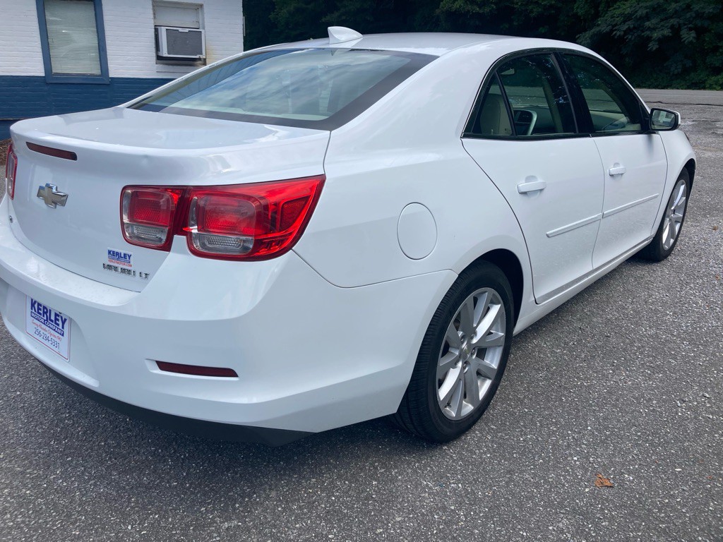 2015 Chevrolet Malibu Image 4