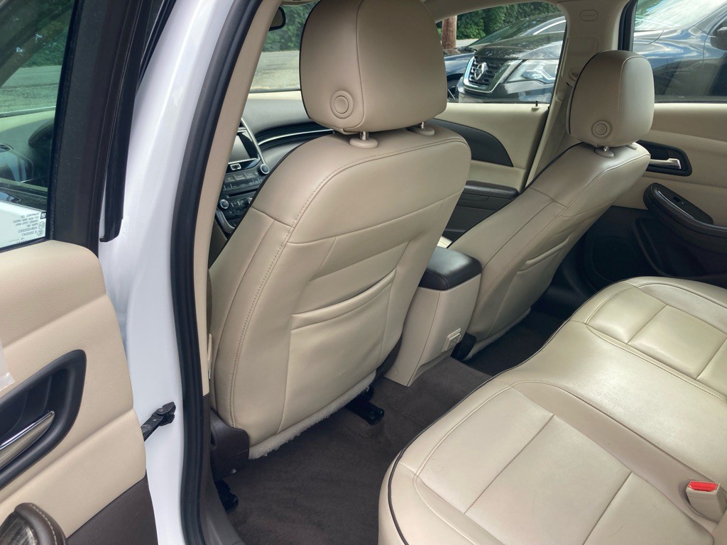 2015 Chevrolet Malibu Image 19