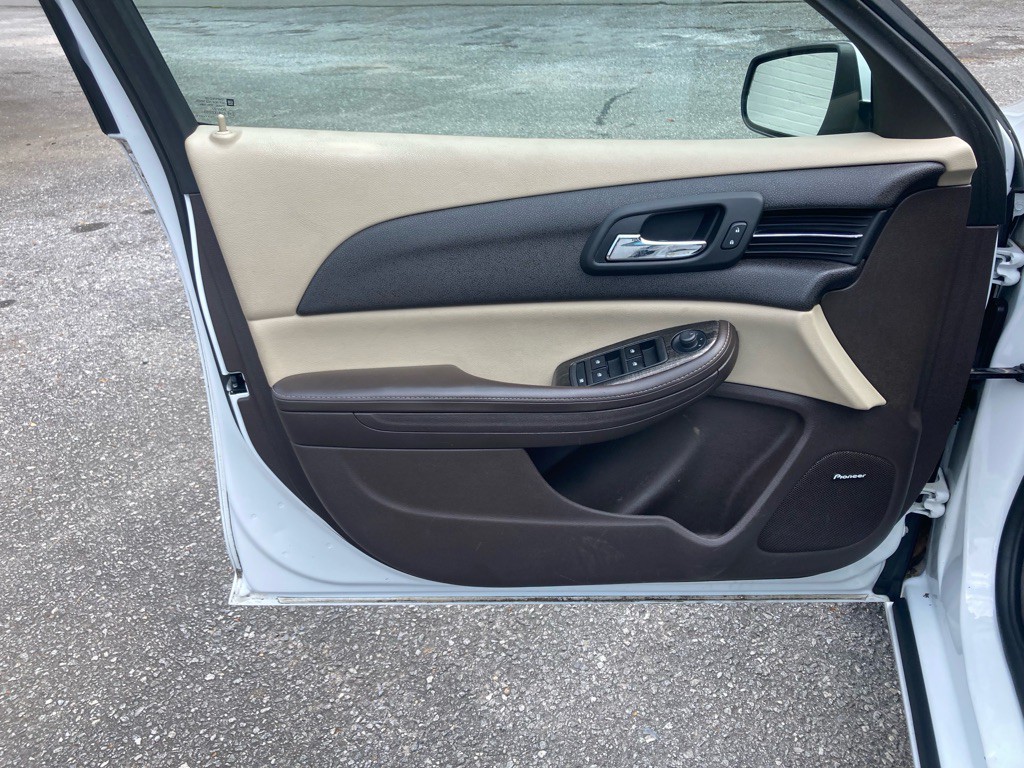 2015 Chevrolet Malibu Image 27