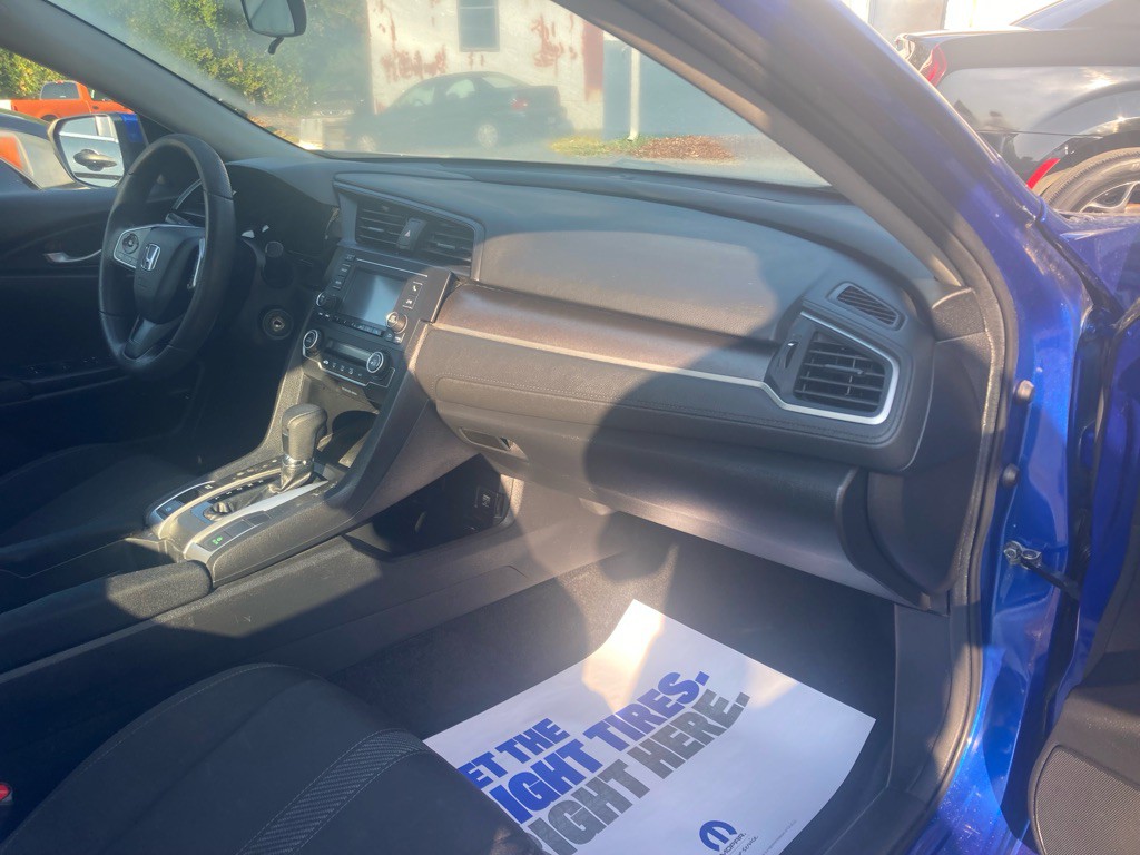 2018 Honda Civic Image 28