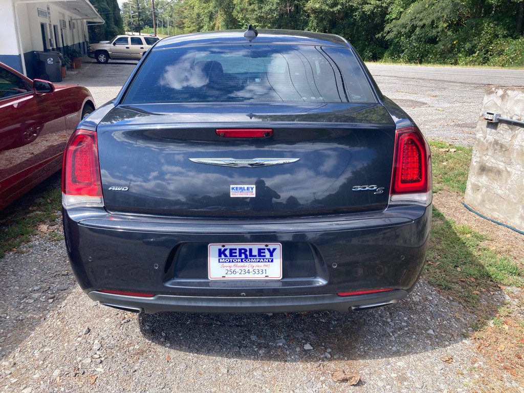 2016 Chrysler 300 Image 5