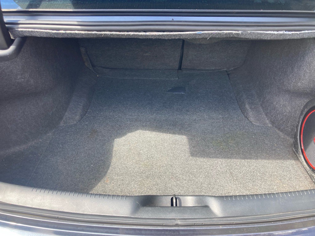 2016 Chrysler 300 Image 18
