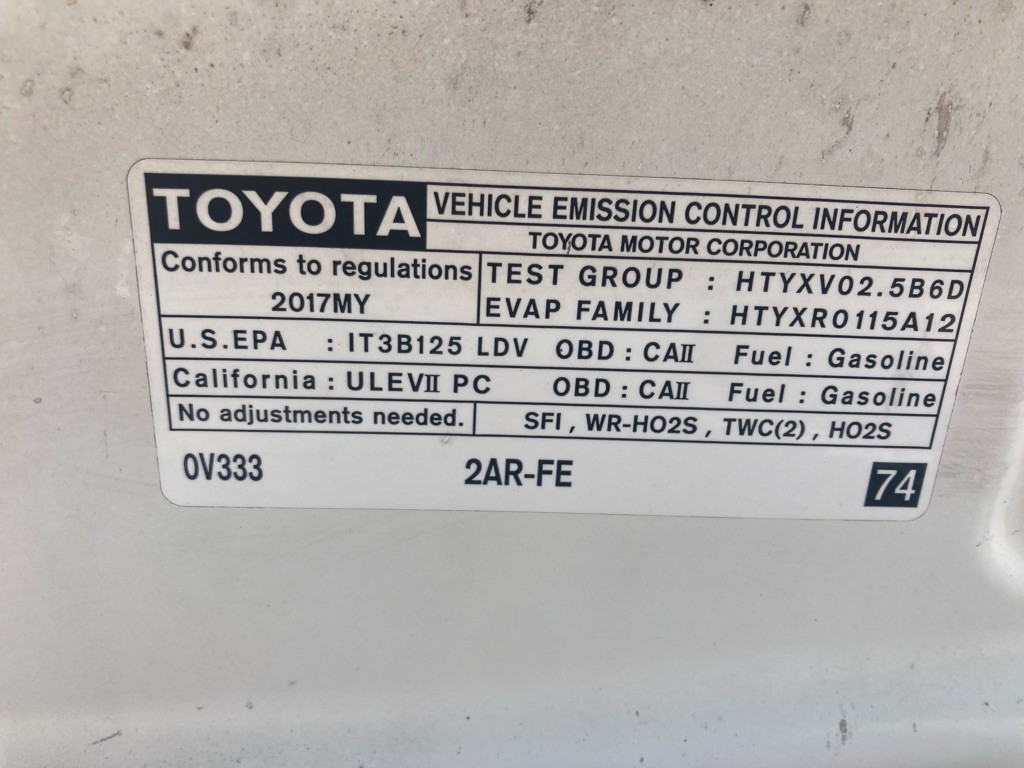 2017 Toyota Camry Image 11