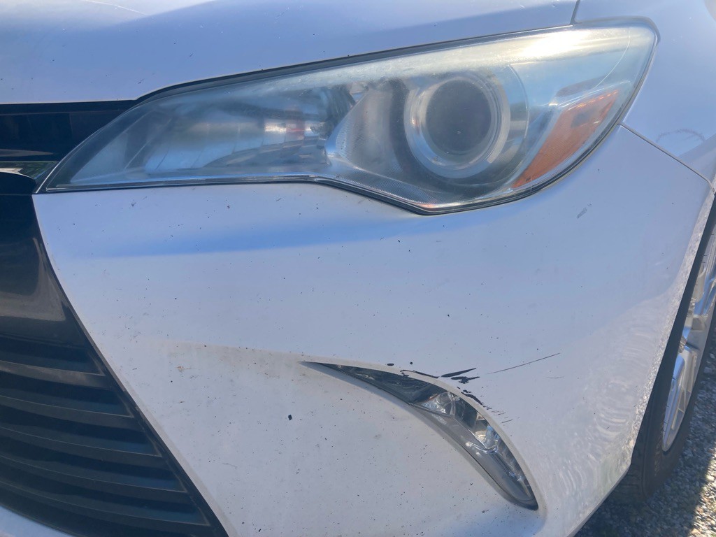 2017 Toyota Camry Image 15
