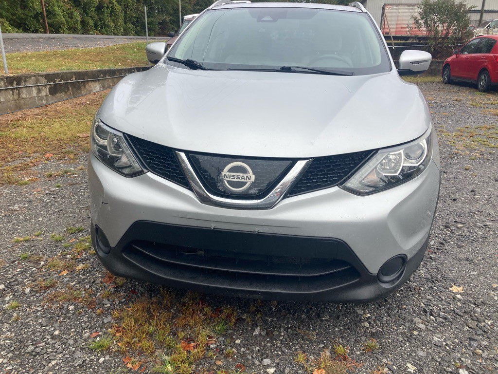 2019 Nissan Rogue Image 2