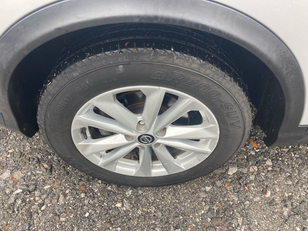 2019 Nissan Rogue Image 8