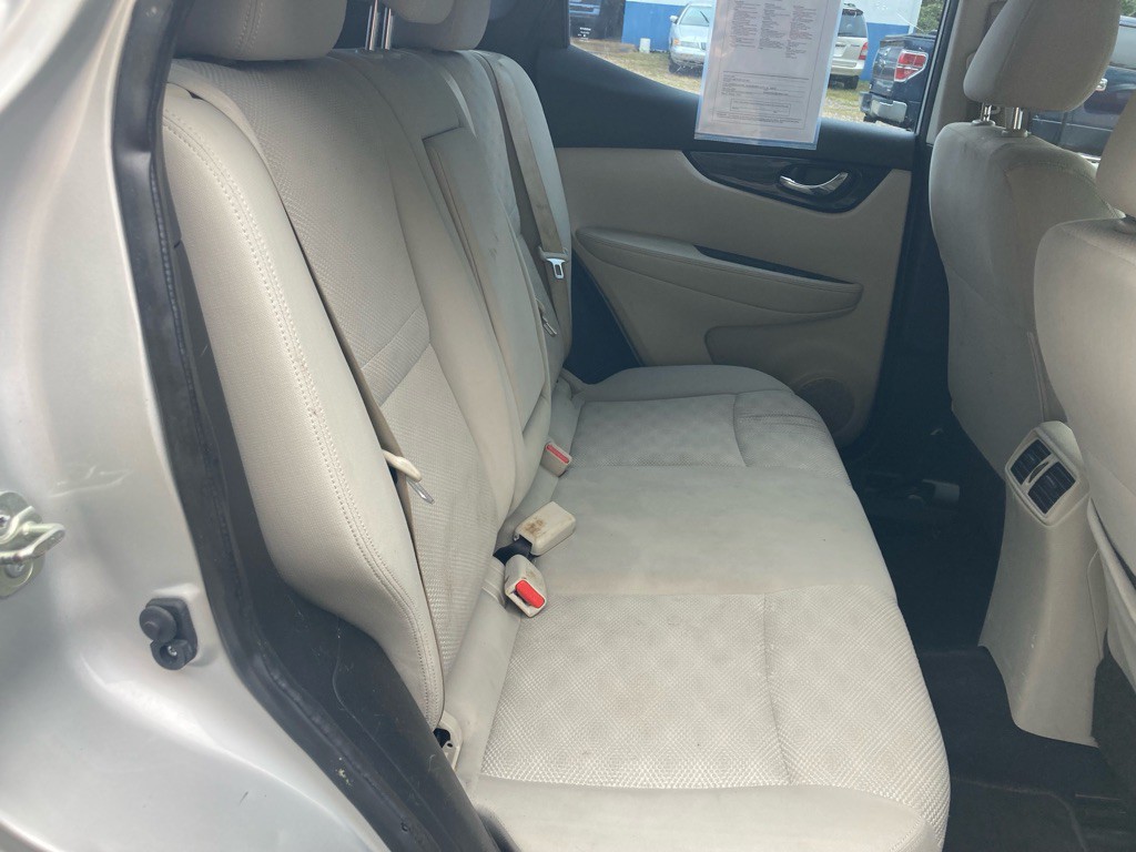 2019 Nissan Rogue Image 25