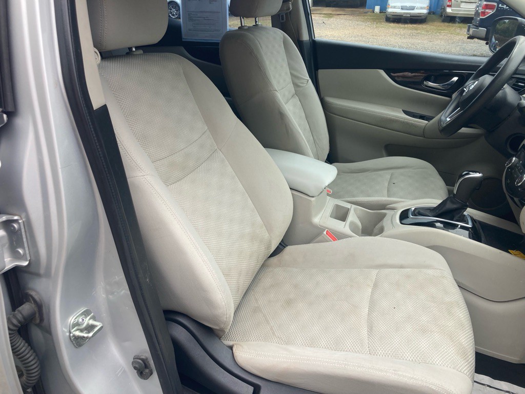 2019 Nissan Rogue Image 28