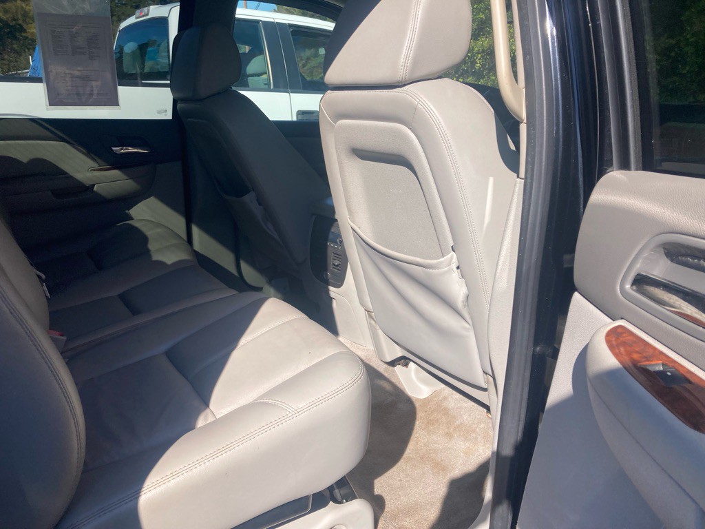 2008 Chevrolet Avalanche Image 17