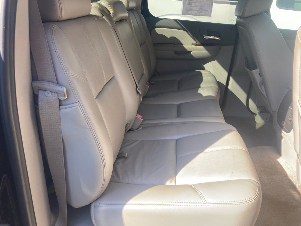 2008 Chevrolet Avalanche Image 18